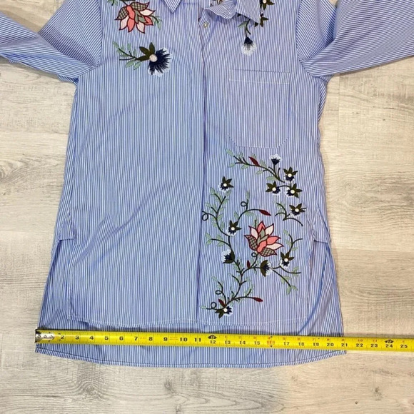 Zara Embroidered Floral Striped Blue and White Women's Button Dress Shirt Size M - Picture 12 of 16